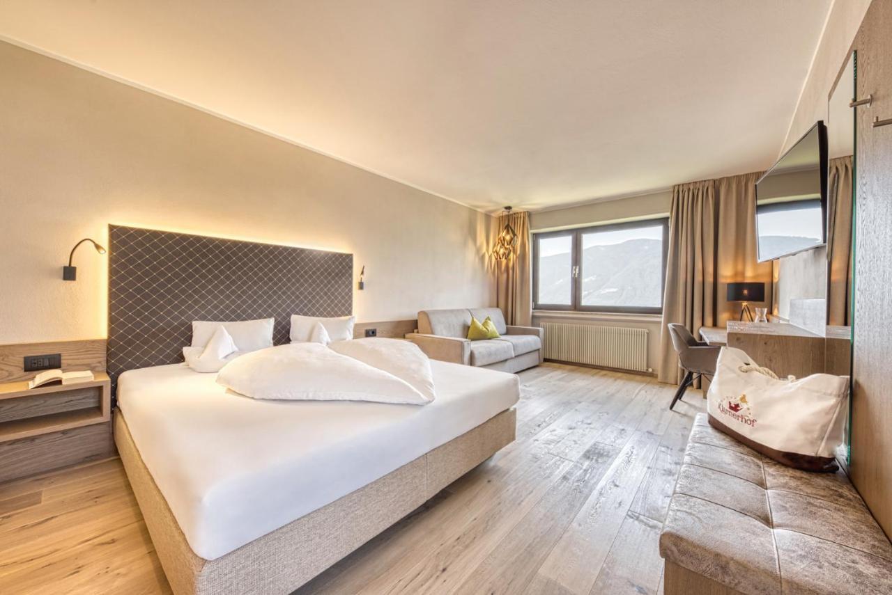Hotel Klarnerhof Schenna Eksteriør billede