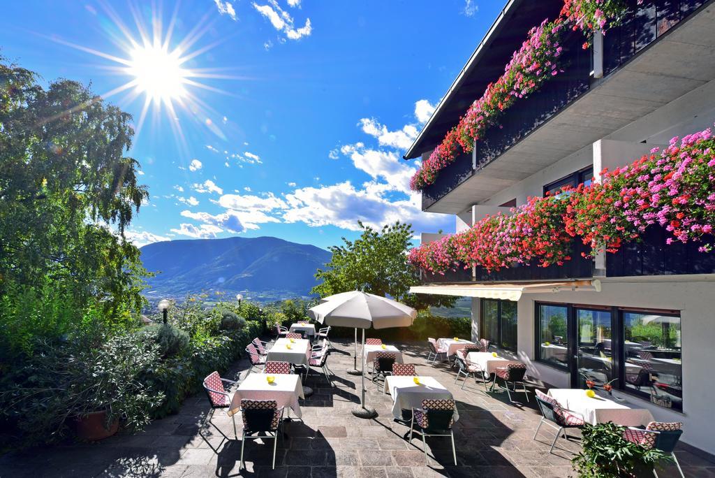 Hotel Klarnerhof Schenna Eksteriør billede